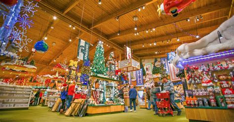 Frankenmuth bronner's - Jan 16, 2018 · One of the main attractions is Bronner’s CHRISTmas Wonderland, the world’s largest Christmas store, where every festive item imaginable can be found throughout its huge 2.2-acre building. Started in 1945 by “Mr. Christmas” Wally Bronner, the store had three previous locations before moving to its current home in 1977, with extensions in ... 